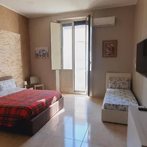 https://a-casa-con-noi.sicilyhotelsitaly.net